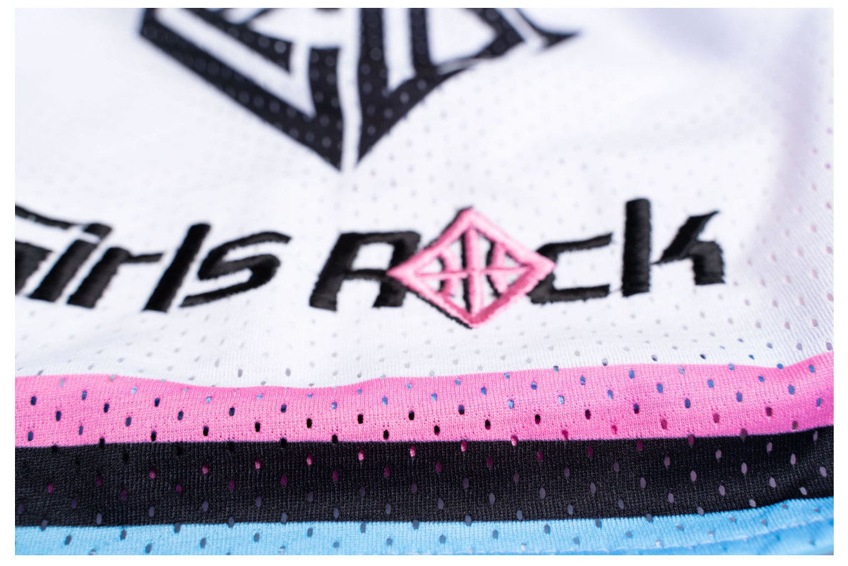 GIRLS ROCK THE U DIAMOND SHORTS